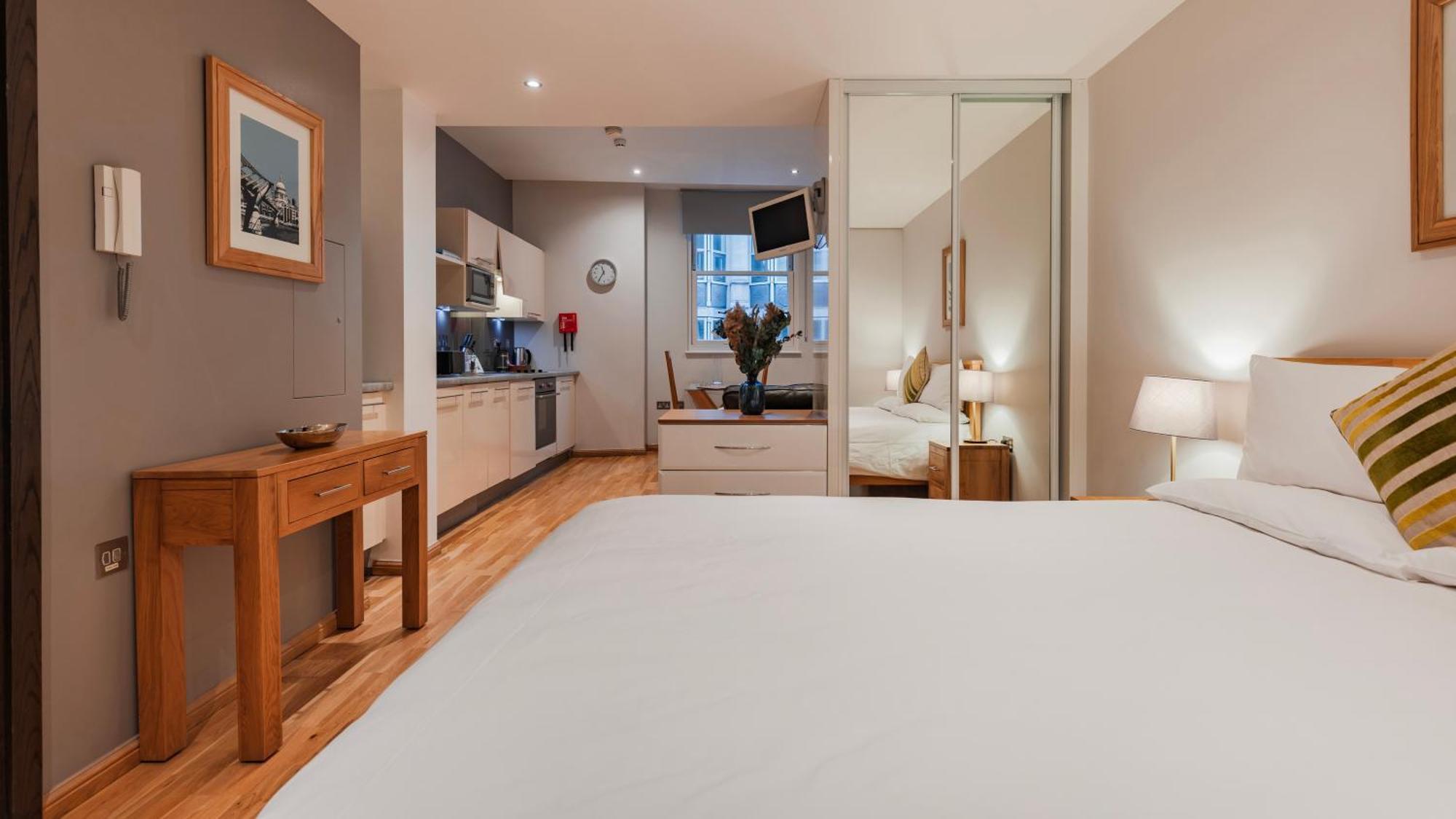 Cannon Street Serviced Apartments By Lovelystay London Exterior foto